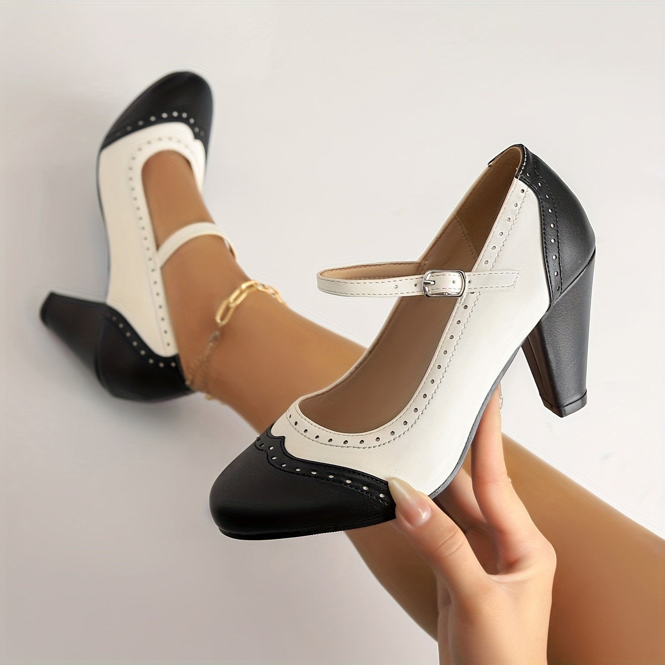 Amy™ | Stylish Two-Tone Heels with Comfort-Focused Design