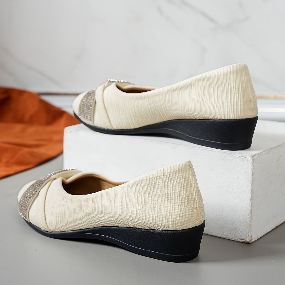 Catherine™ – Subtle Sophistication, Unmatched Comfort