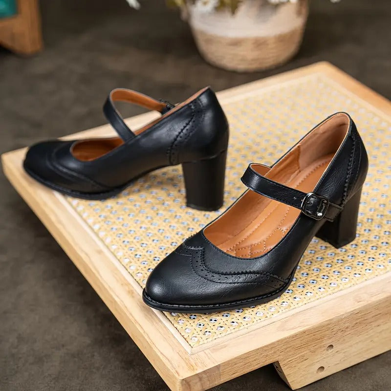 Aïda™ – Timeless Elegance with Comfort for Your Feet