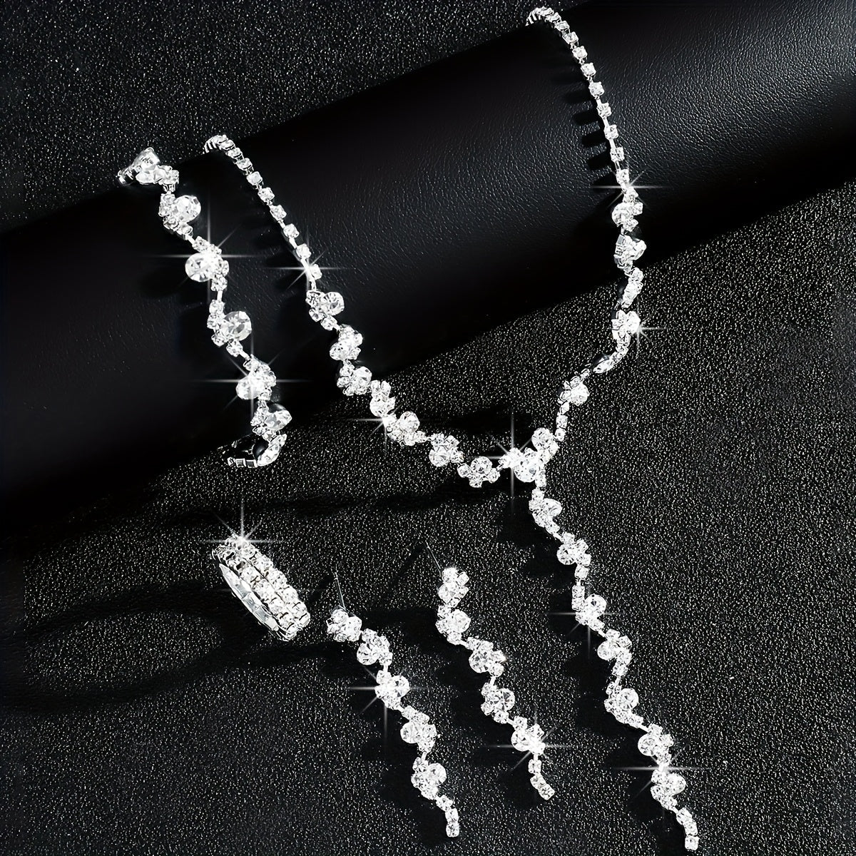 Valerine | Luxurious Sparkling Floral Jewelry Set