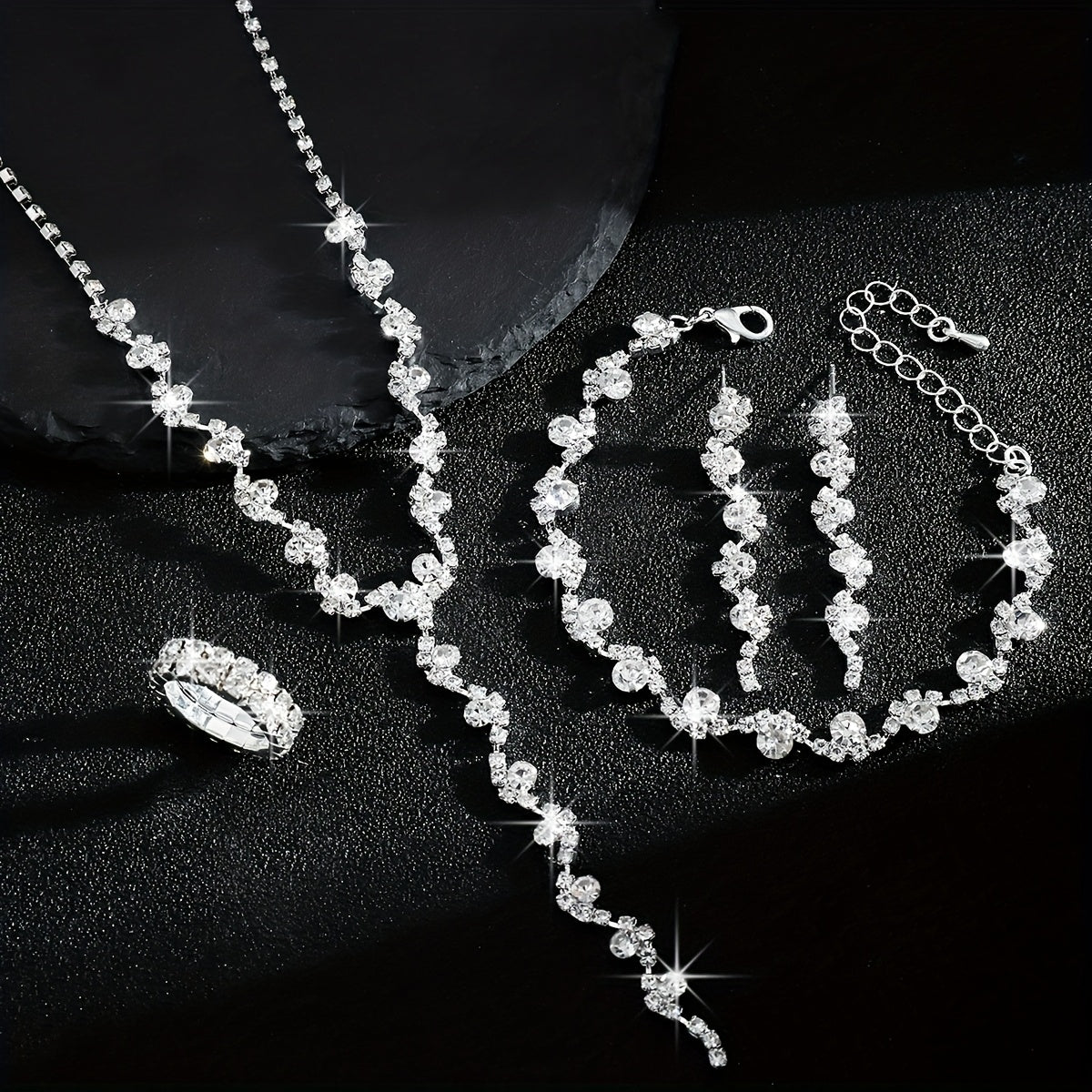 Valerine | Luxurious Sparkling Floral Jewelry Set