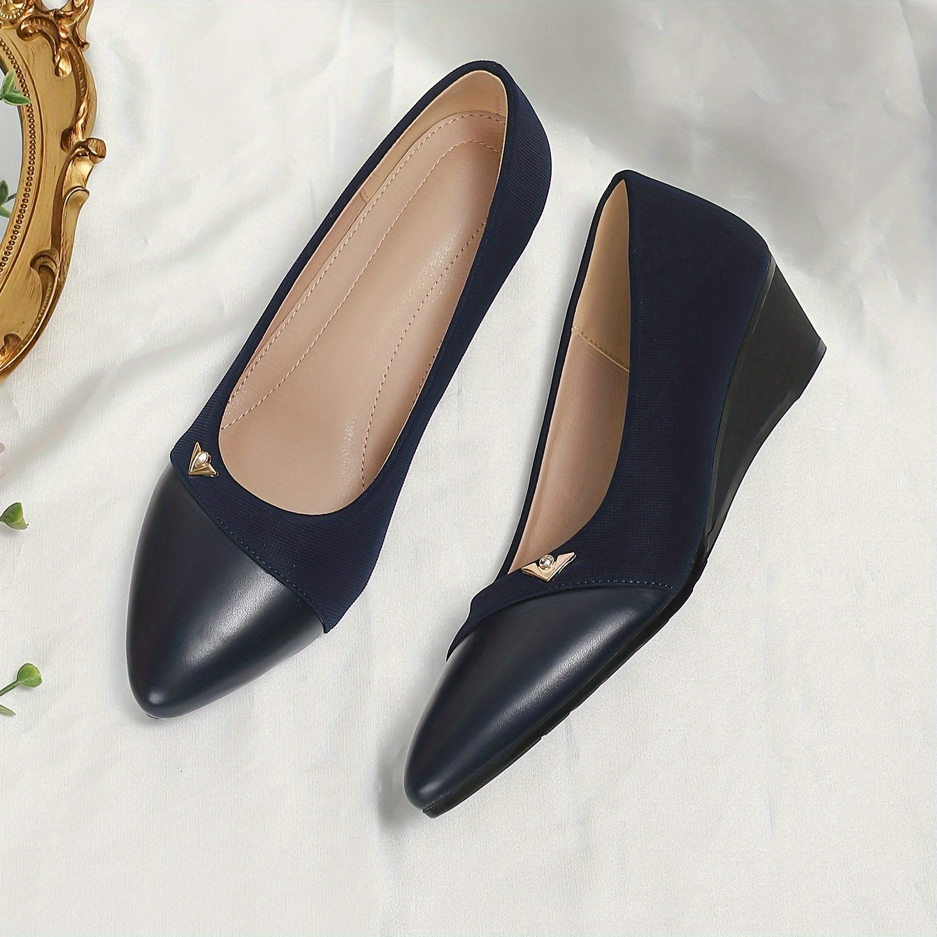 Clara™ – Seamless Sophistication