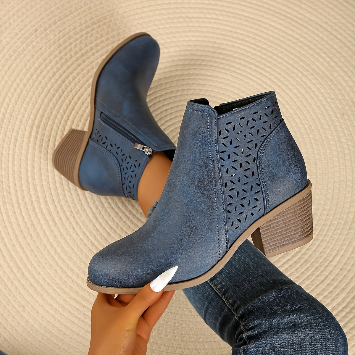 Léonie™ – Comfortable and Breathable Ankle Boots