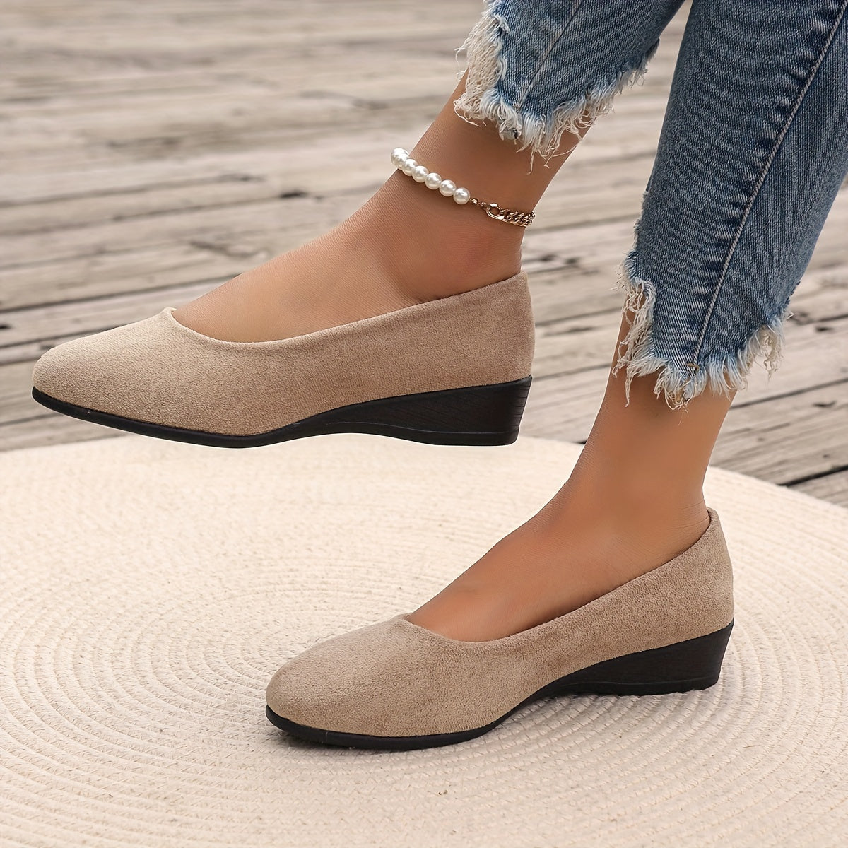 Éliane™ – Cozy Wedge-Heeled Ballet Flats