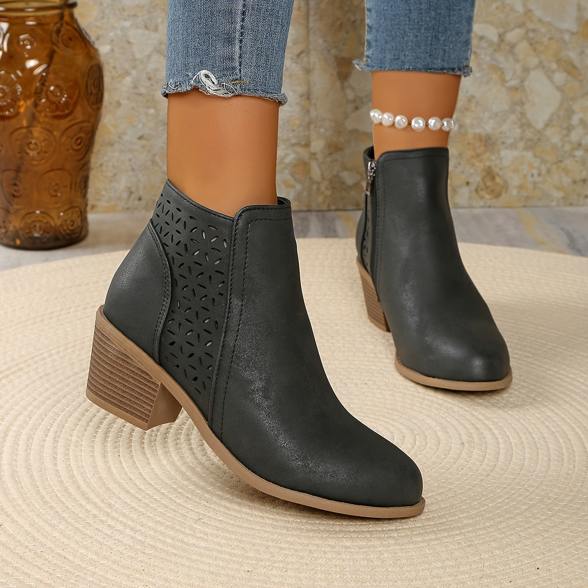 Léonie™ – Comfortable and Breathable Ankle Boots